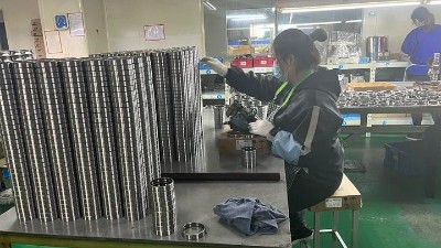 角接觸球軸承C和AC通用嗎？性能區別有哪些？
